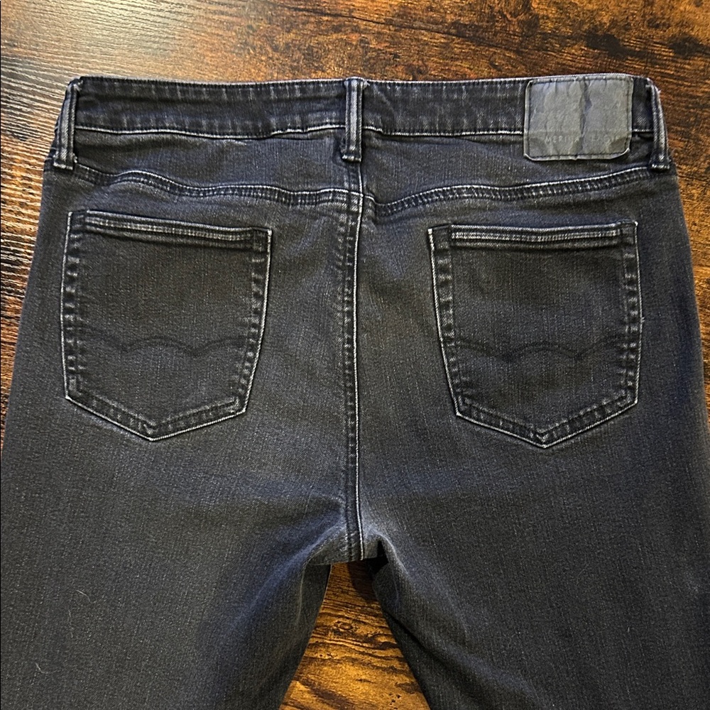 American Eagle Outfitters Black Airflex+ Skinny Jeans